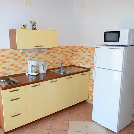 Apartamento Grebastica-1 By Interhome